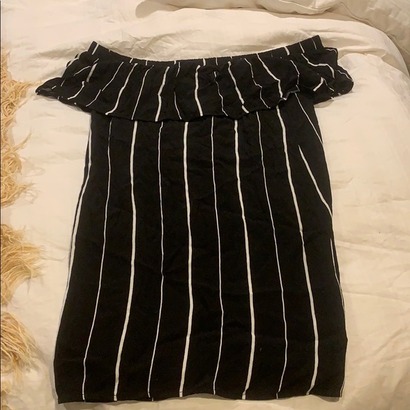 Off The Shoulder Striped Dress - Picture 1 of 3